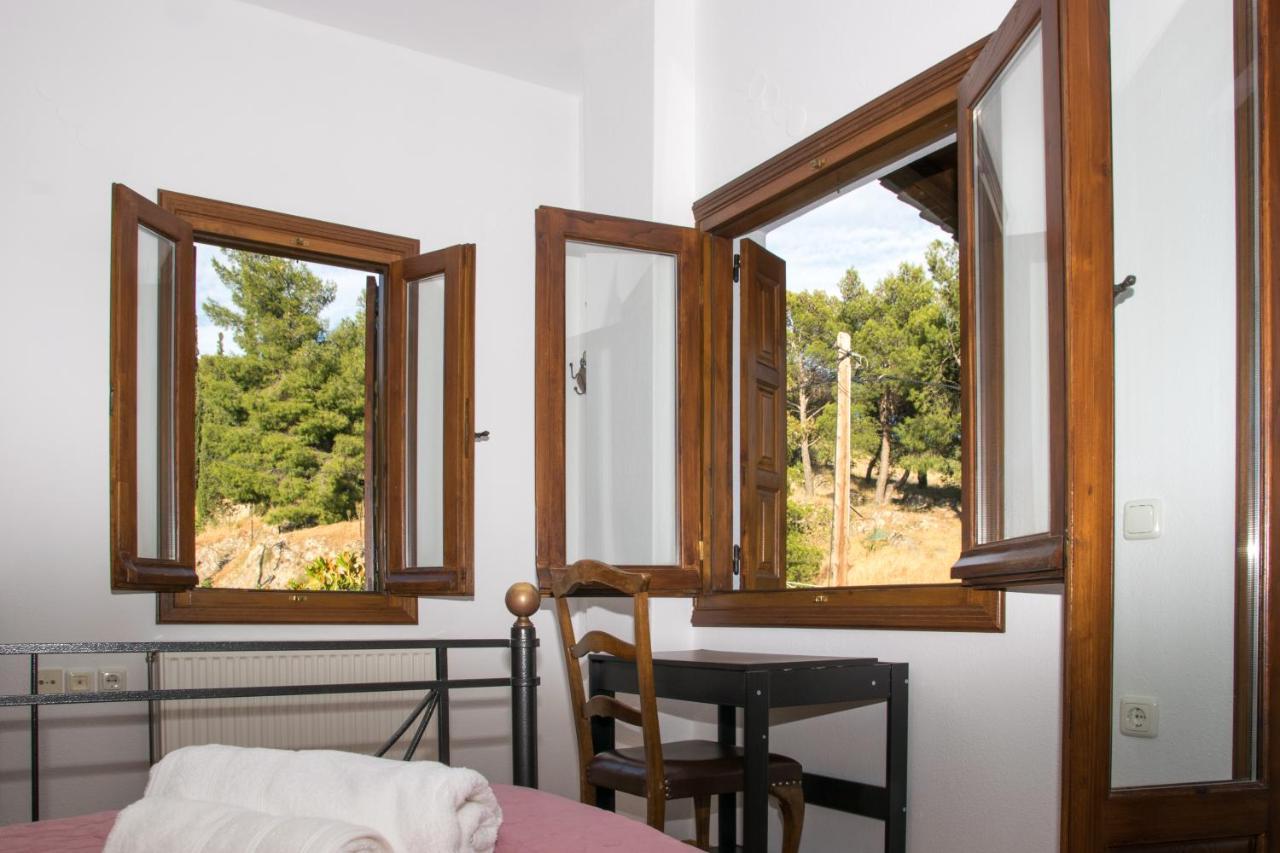 Mountain Breeze Sanctuary Villa Volos Bagian luar foto